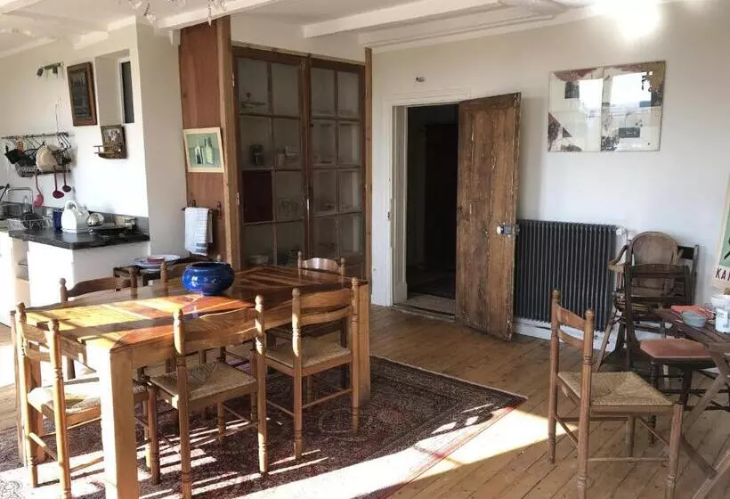 Aamiaismajoitus (B&B) Grand Varennes