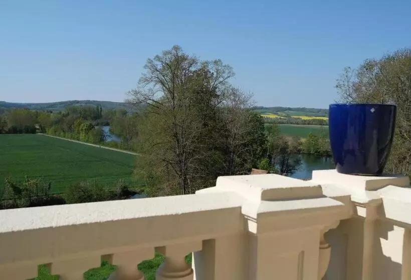 Aamiaismajoitus (B&B) Grand Varennes