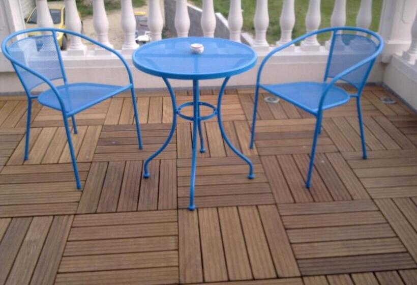 ベッドアンドブレックファースト La Roche Bleue