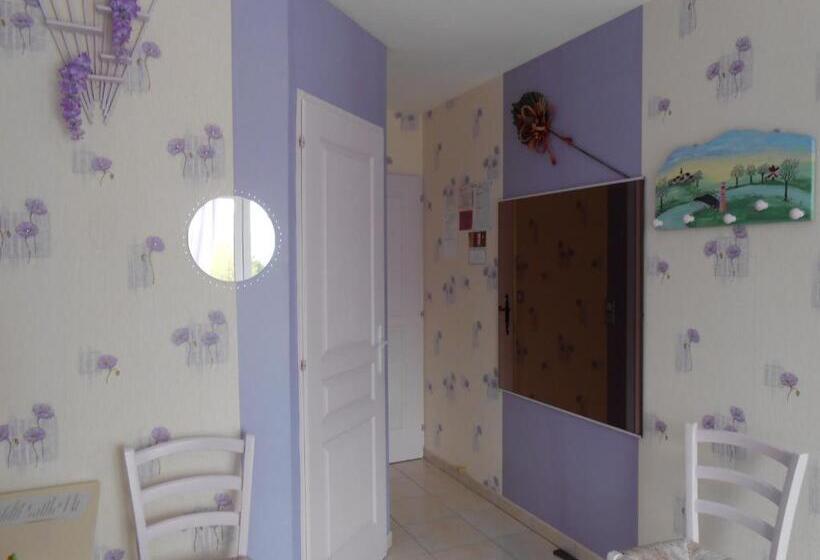 ベッドアンドブレックファースト La Roche Bleue