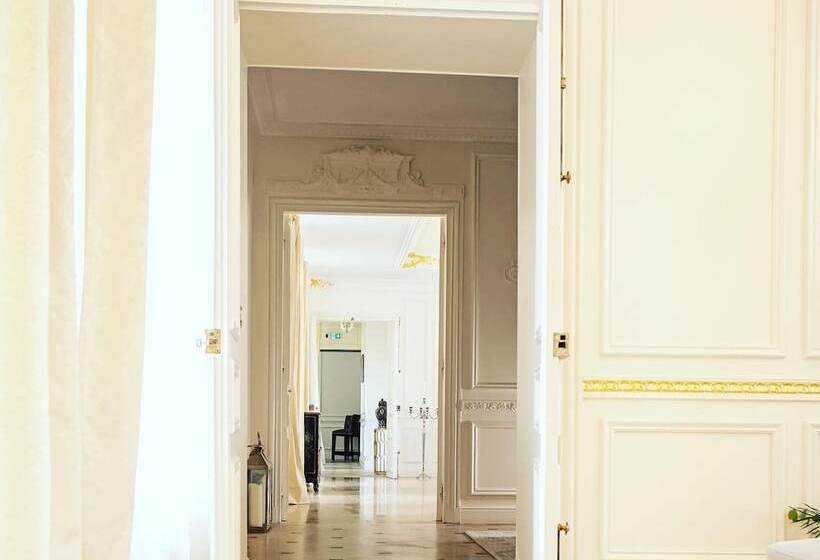 민박 Le Chateau D Hardricourt