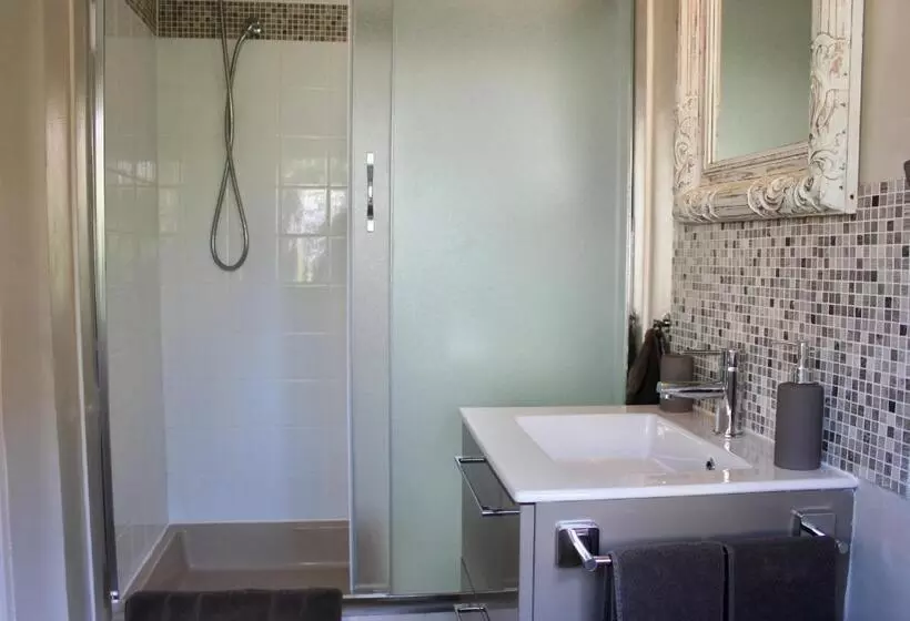 ベッドアンドブレックファースト Le Chemin Du Village