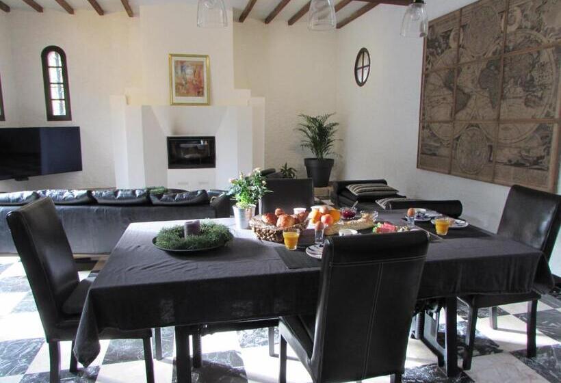 مبيت وإفطار Le Parc   Suite Climatisée