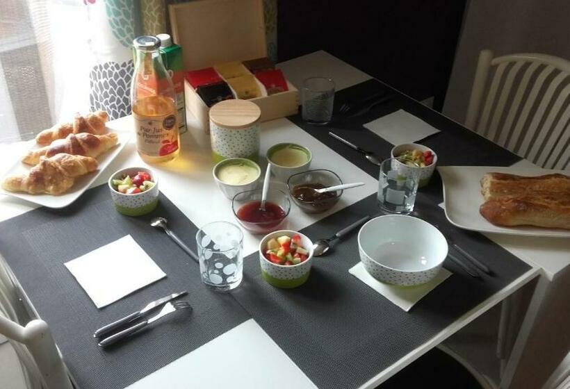 مبيت وإفطار Les Hardilles