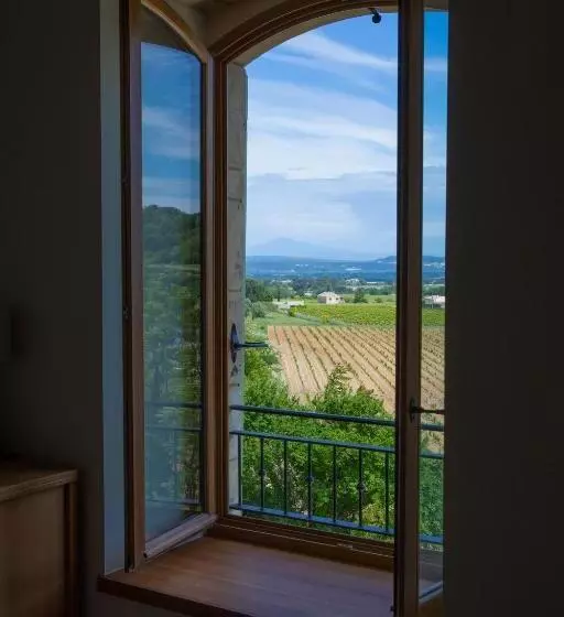 Aamiaismajoitus (B&B) Les Yourtes De Provence