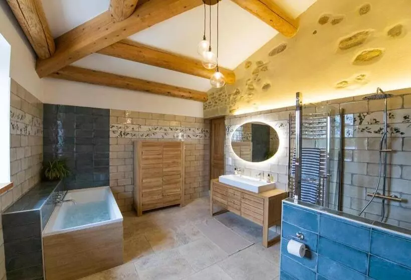 Aamiaismajoitus (B&B) Les Yourtes De Provence