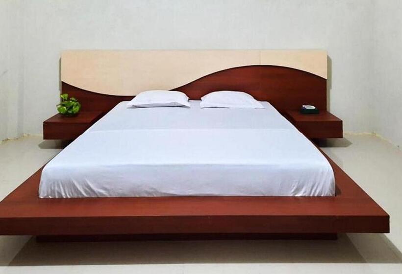 Hayori Hotel Redpartner