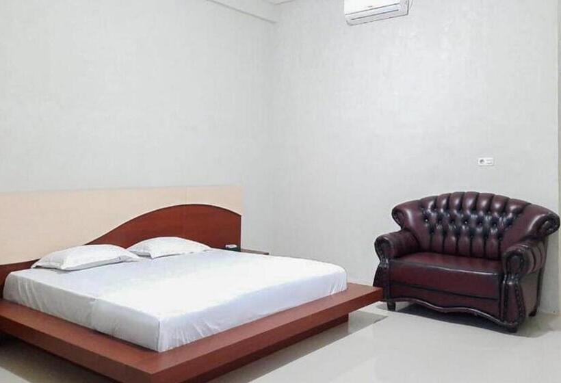 Hayori Hotel Redpartner