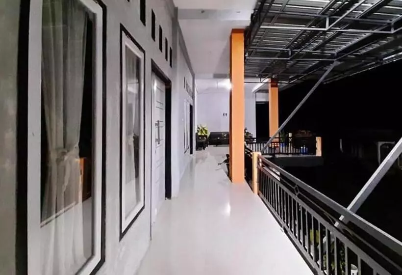 Hayori Hotel Redpartner