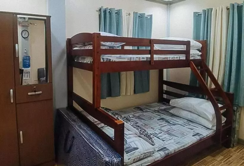 Hotelli Aj Residences Apartelle Camotes