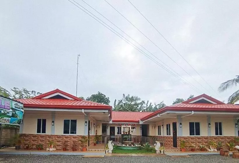 Hotelli Aj Residences Apartelle Camotes