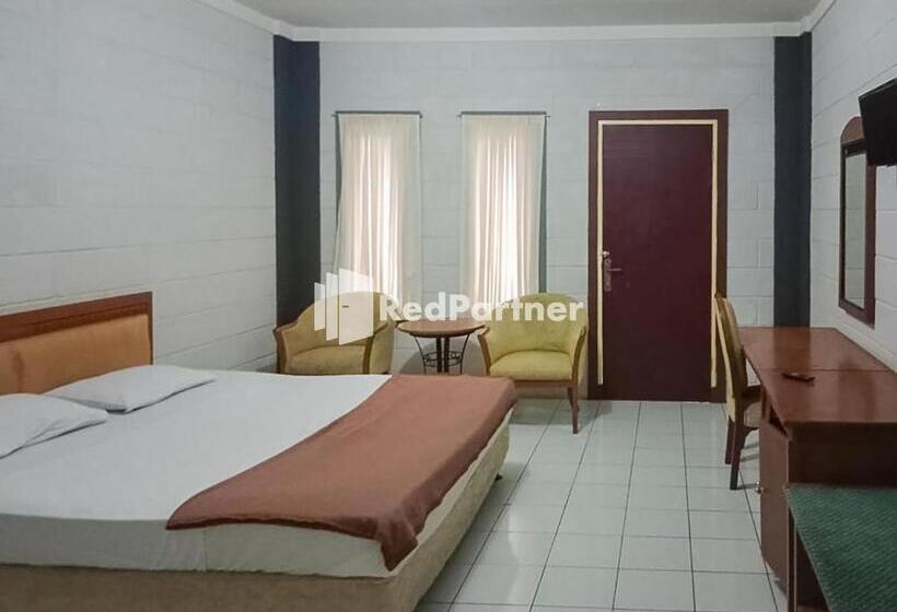 هتل Kampung Resort Pertiwi Redpartner