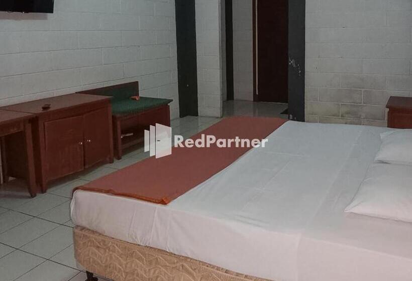 هتل Kampung Resort Pertiwi Redpartner