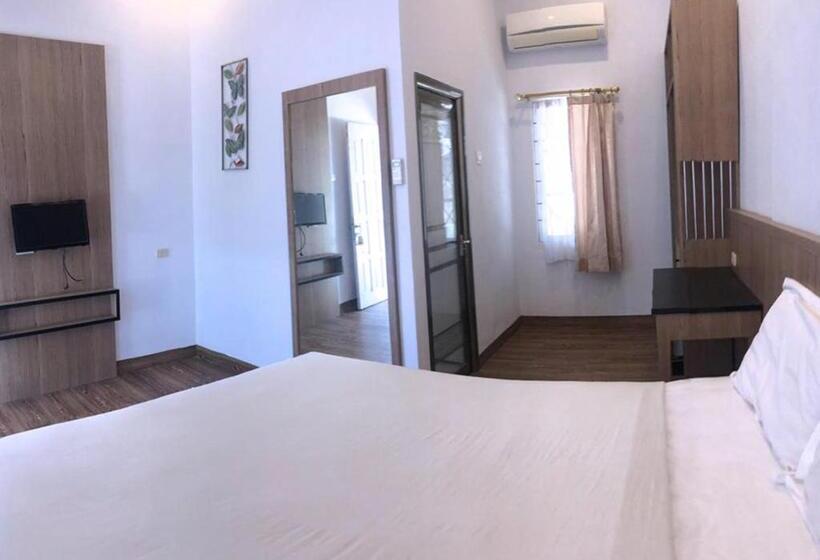 בית מלון כפרי Purnama Lenggang