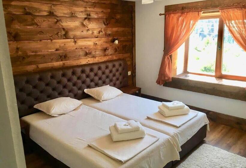 ペンション къща за гости виевци