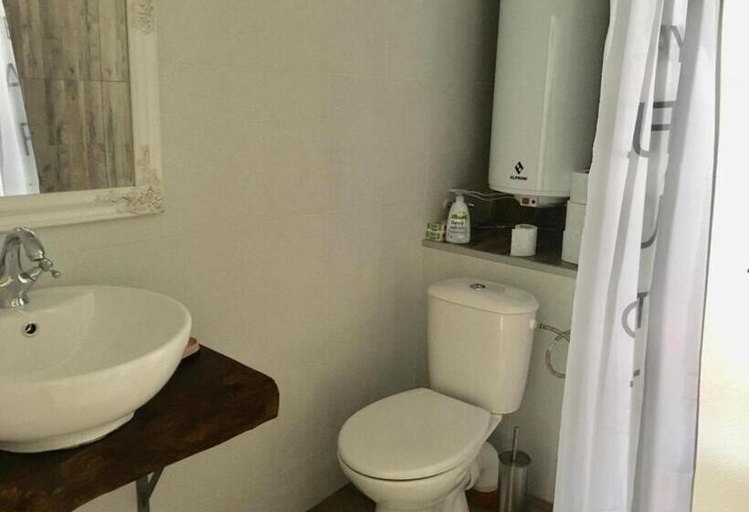 ペンション къща за гости виевци