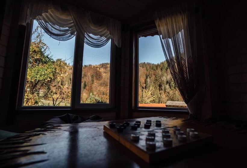 Пансион хата різьбяра   закуток