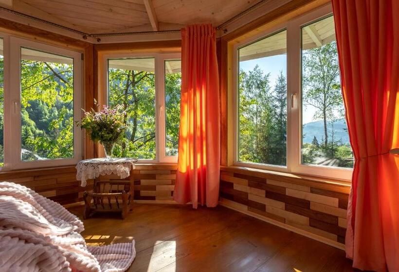 Пансион хата різьбяра   закуток