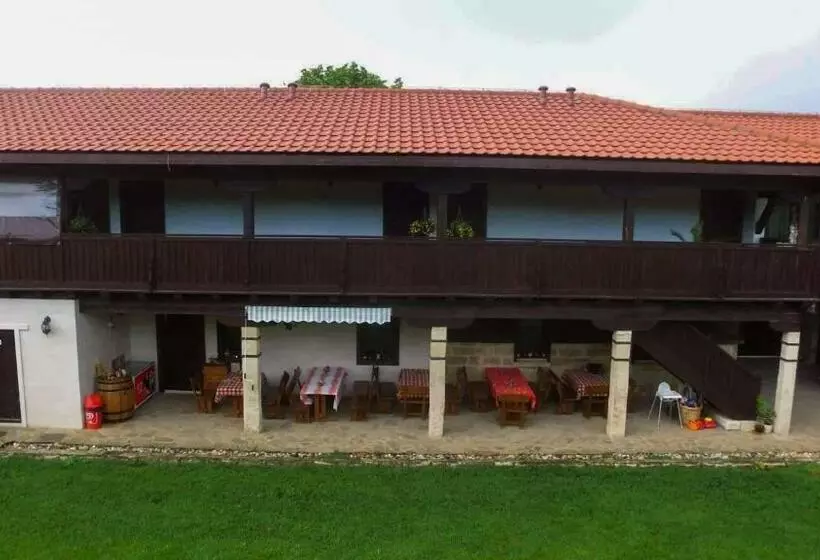 Majatalo Guesthouse Cherni Lom