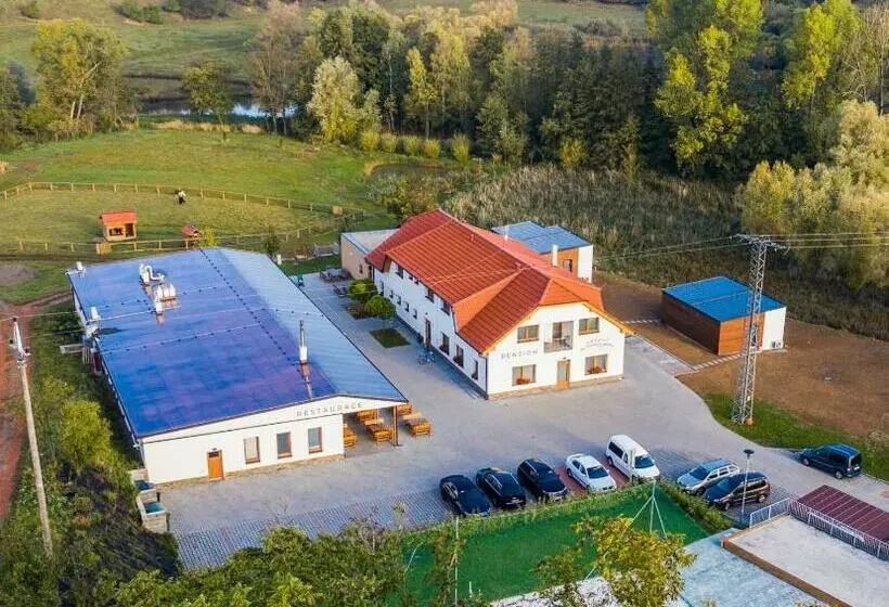 Majatalo Na Zeleném Statku