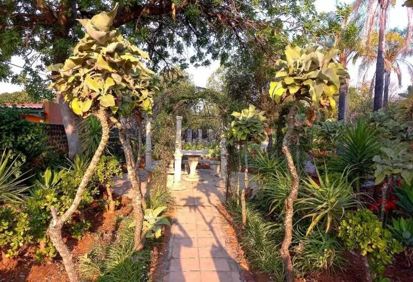 Majatalo Pilanesberg View Guest House