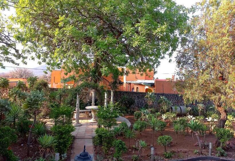 Pension Pilanesberg View Guest House