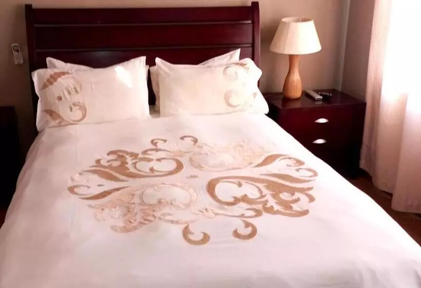 Majatalo Pilanesberg View Guest House