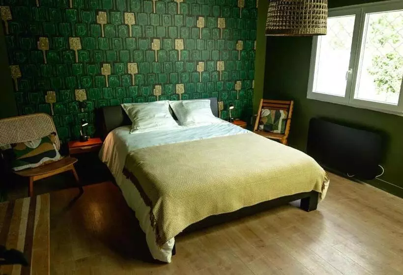 Aamiaismajoitus (B&B) Chambre D Hôte Près Bordeaux Au Château Camponac