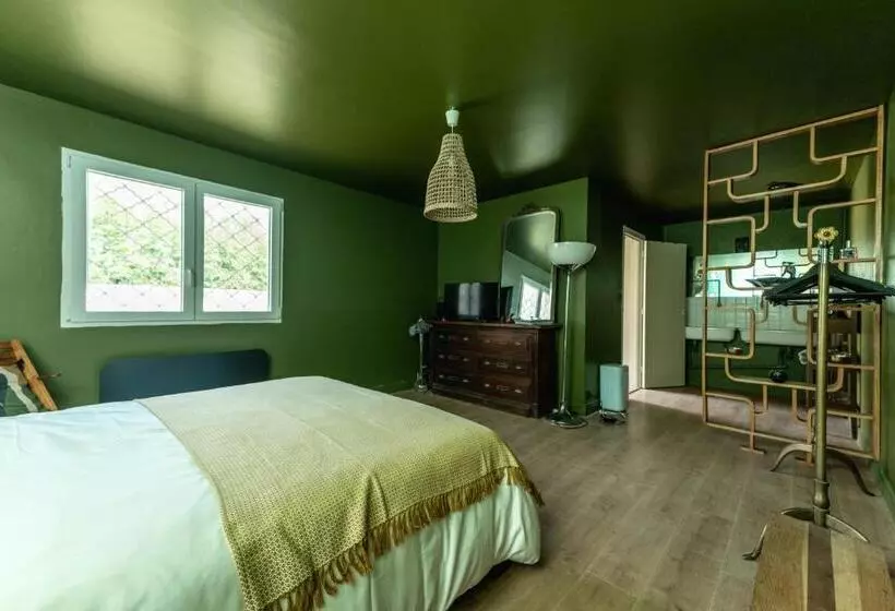 Aamiaismajoitus (B&B) Chambre D Hôte Près Bordeaux Au Château Camponac