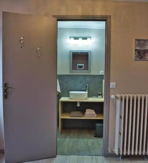 Aamiaismajoitus (B&B) La Jacarandière