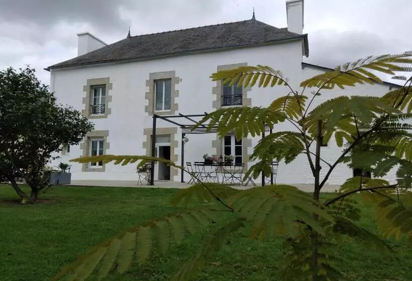 Aamiaismajoitus (B&B) La Jacarandière