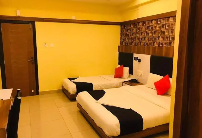 ホテル Keerthana Puttur