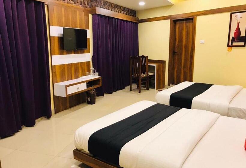 Hotel Keerthana Puttur