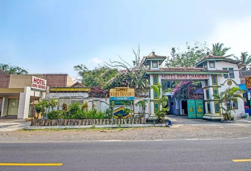 Spot On 91694 Hotel Rama Chandra