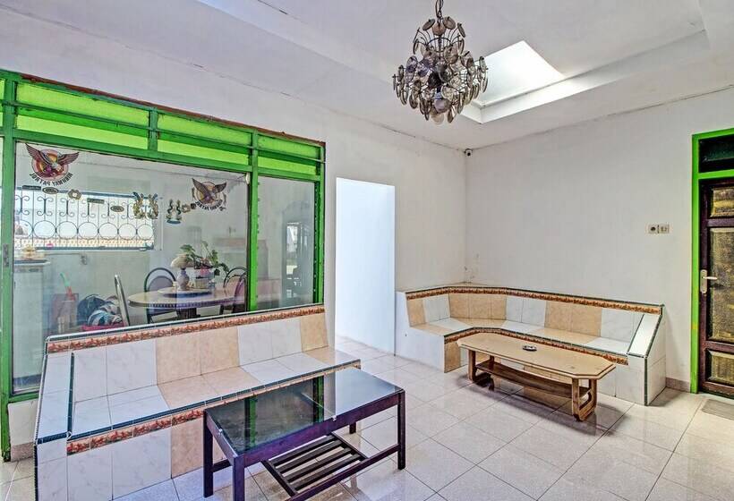 Spot On 91694 Hotel Rama Chandra