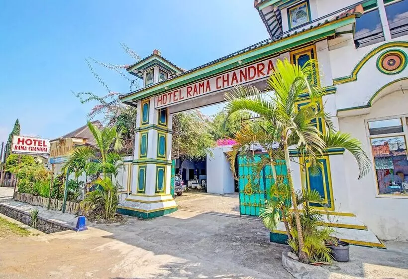 Spot On 91694 Hotel Rama Chandra