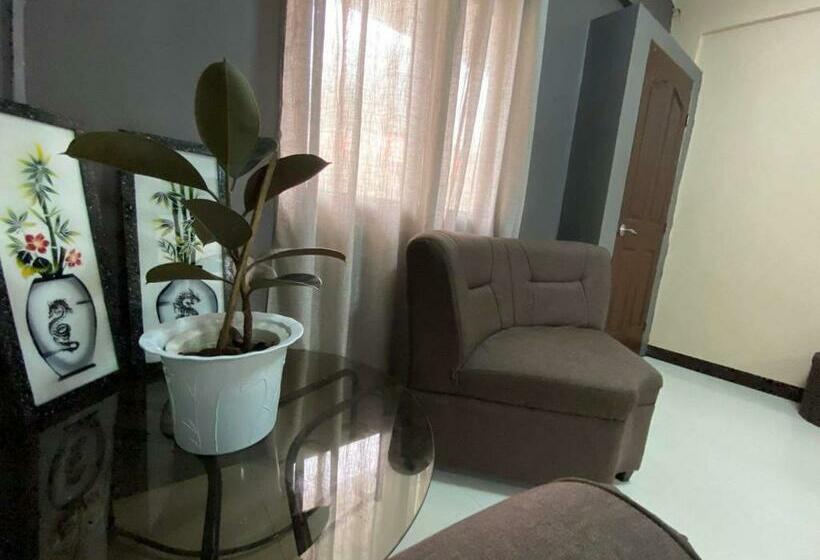 Panzió Adam S Hotel Apartment