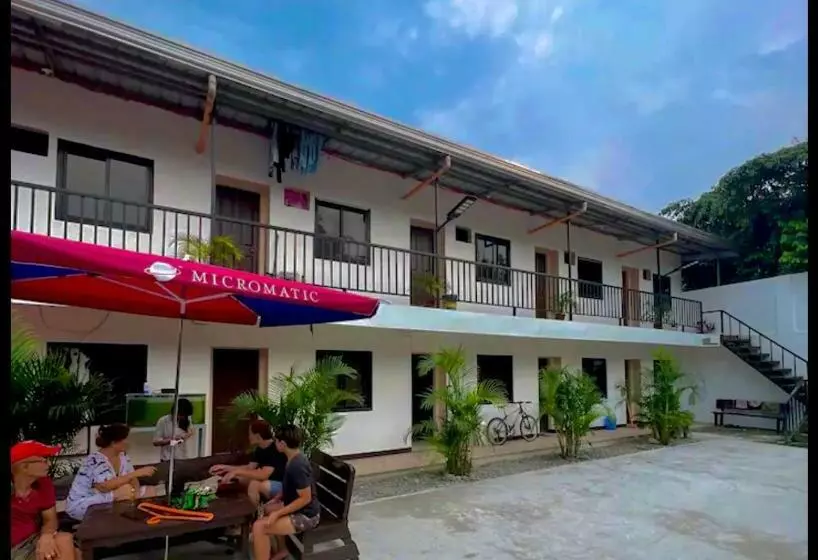 ペンション Adam S Hotel Apartment