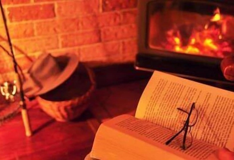 فندق Clover Cottage Country Retreat