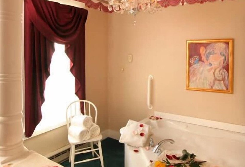 Отель Crestmont Inn