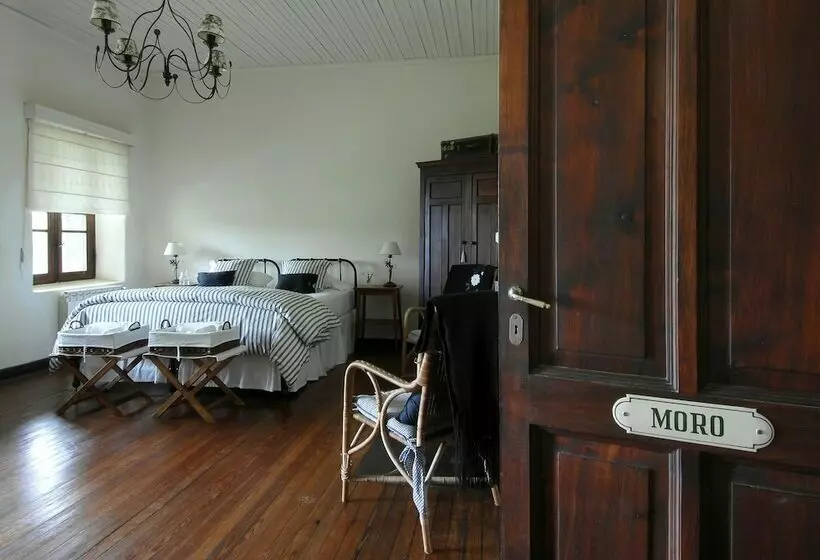 Hotelli Dos Lunas Horse Riding Lodge