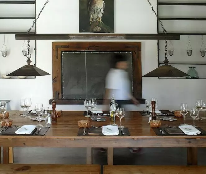 Hotelli Dos Lunas Horse Riding Lodge