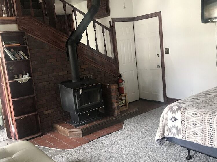 בית מלון כפרי Historic Windsor