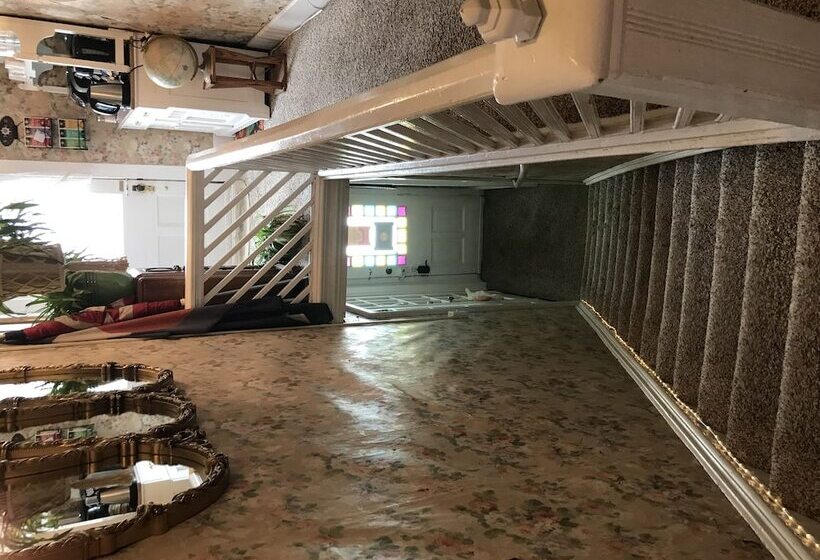 בית מלון כפרי Historic Windsor