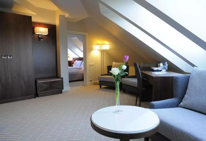 Hotelli Natura Mazur Resort & Conference