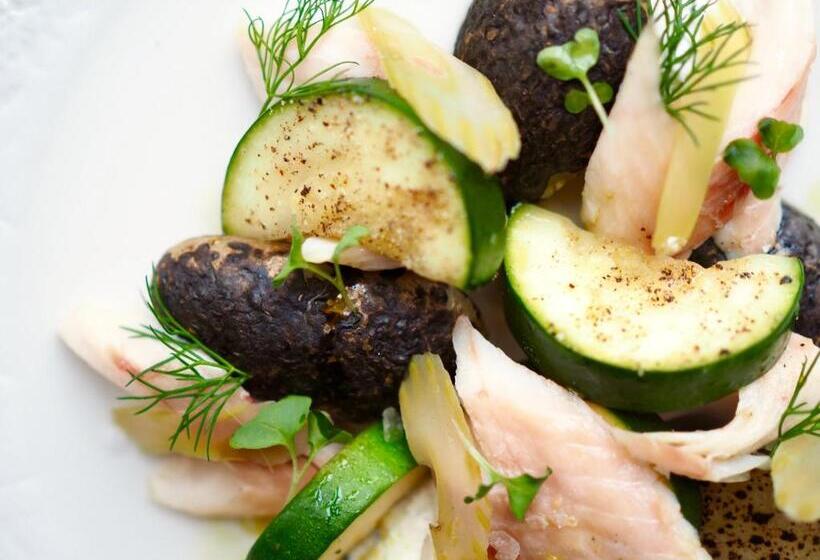 酒店 Natura Mazur Resort & Conference