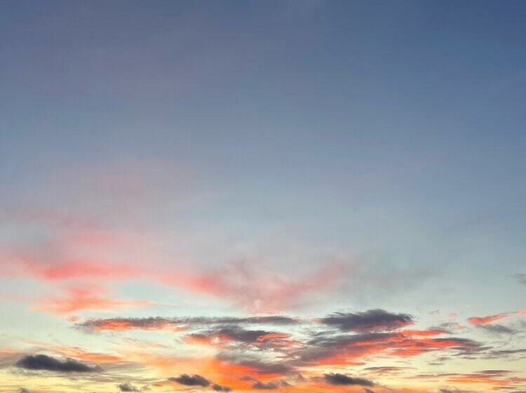 호텔 Old Wooden Bridge Resort & Marina