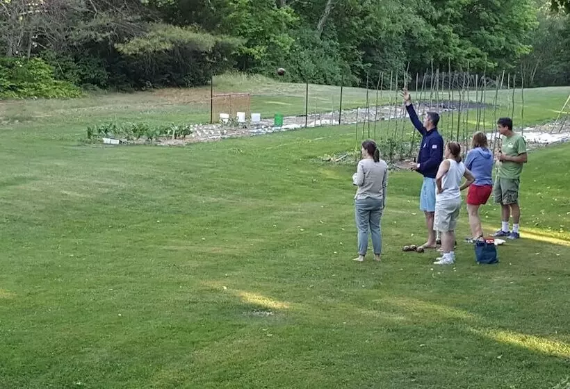 Hotelli The Farmstand Bed & Breakfast