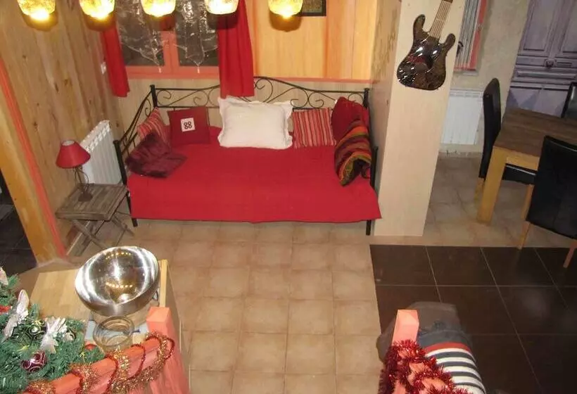 Hotelli La Grange Aux Fées