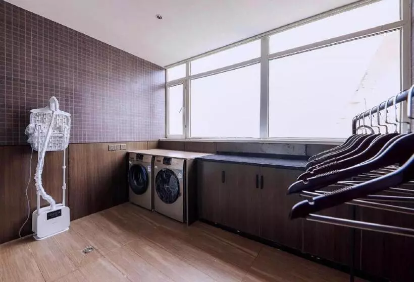 Hanting Hotel Qingdao Chengyang Wanda Plaza 1st Branch